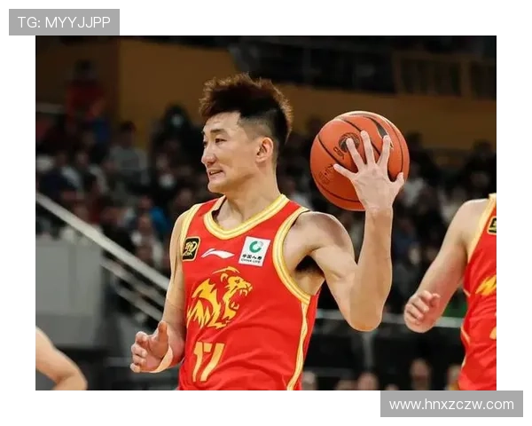 孙铭徽精彩反击上篮得手 断鄢手骐关键时刻助力球队反超